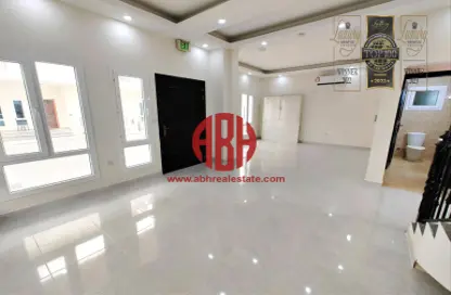 Compound - 5 Bedrooms - 5 Bathrooms for rent in Al Kheesa - Al Kheesa - Umm Salal Mohammed