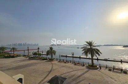 Townhouse - 2 Bedrooms - 3 Bathrooms for rent in Jumanah Tower 29 - Porto Arabia - The Pearl Island - Doha