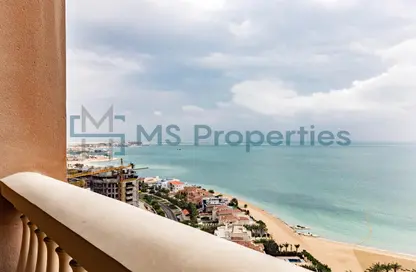 Apartment - 2 Bedrooms - 3 Bathrooms for rent in West Porto Drive - Porto Arabia - The Pearl Island - Doha