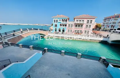 Townhouse - 3 Bedrooms - 4 Bathrooms for rent in Murano - Qanat Quartier - The Pearl Island - Doha