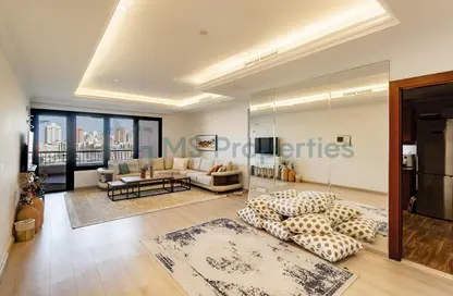 Apartment - 2 Bedrooms - 2 Bathrooms for sale in West Porto Drive - Porto Arabia - The Pearl Island - Doha