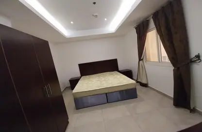 Apartment - 2 Bedrooms - 2 Bathrooms for rent in Al Ibreez Street - Mughalina - Doha