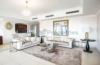 Apartment - 2 Bedrooms - 3 Bathrooms for rent in East Porto Drive - Porto Arabia - The Pearl Island - Doha