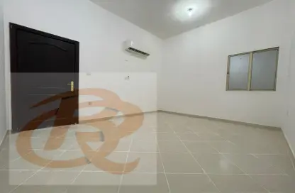 Apartment - 2 Bedrooms - 2 Bathrooms for rent in OqbaBin Nafie Steet - Old Airport Road - Doha