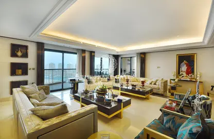 Penthouse - 4 Bedrooms - 5 Bathrooms for sale in West Porto Drive - Porto Arabia - The Pearl Island - Doha