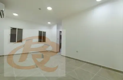 Apartment - 2 Bedrooms - 2 Bathrooms for rent in OqbaBin Nafie Steet - Old Airport Road - Doha