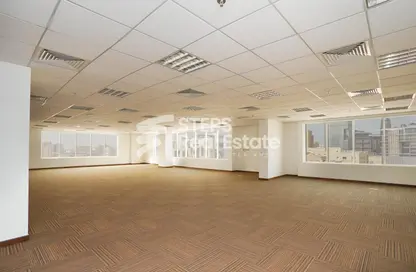 Office Space - Studio - 1 Bathroom for rent in Anas Street - Fereej Bin Mahmoud North - Fereej Bin Mahmoud - Doha