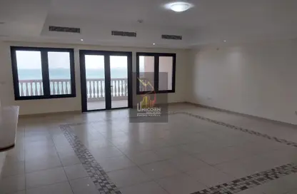 Apartment - 3 Bedrooms - 4 Bathrooms for rent in East Porto Drive - Porto Arabia - The Pearl Island - Doha