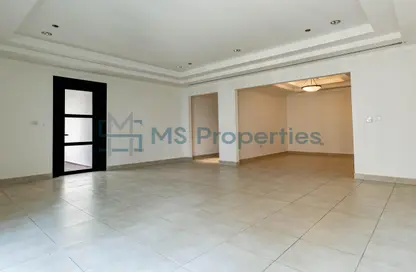 Apartment - 3 Bedrooms - 4 Bathrooms for sale in West Porto Drive - Porto Arabia - The Pearl Island - Doha