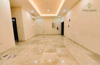 Apartment - 3 Bedrooms - 3 Bathrooms for rent in Al Nasr Street - Al Nasr - Doha