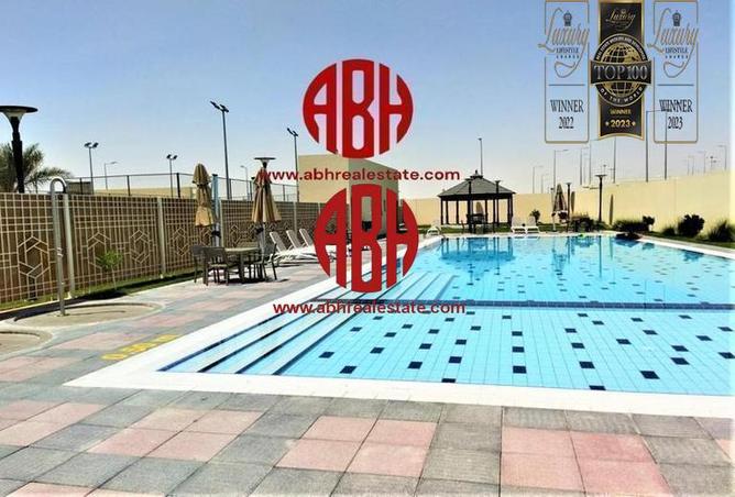 Villa - 4 Bedrooms - 5 Bathrooms for rent in Al Luqta - Al Luqta - Doha