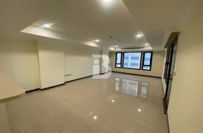 Apartment - 1 Bedroom - 1 Bathroom for rent in Tower 21 - Porto Arabia - The Pearl Island - Doha