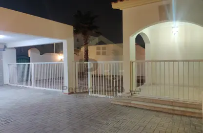 Villa - 5 Bedrooms - 5 Bathrooms for rent in Al Duhail South - Al Duhail - Doha