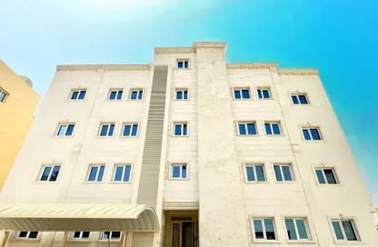 Apartment - 3 Bedrooms - 3 Bathrooms for rent in Fereej Bin Omran - Doha