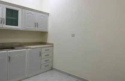 Apartment - 1 Bathroom for rent in Al Markhiya Street - Al Markhiya - Doha