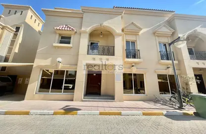 Villa - 3 Bedrooms - 3 Bathrooms for rent in Umm Al Seneem Street - Ain Khaled - Doha