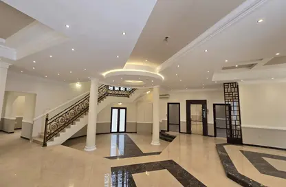 Villa for rent in West Bay - Doha