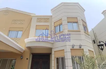 Villa - 4 Bedrooms - 3 Bathrooms for rent in Al Hanaa Street - Al Gharrafa - Doha