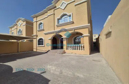 Villa - 5 Bedrooms - 5 Bathrooms for rent in Izghawa - Izghawa - Doha