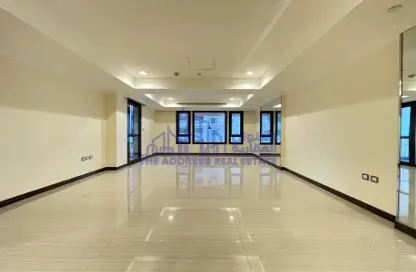 Apartment - 1 Bedroom - 1 Bathroom for rent in Tower 21 - Porto Arabia - The Pearl Island - Doha