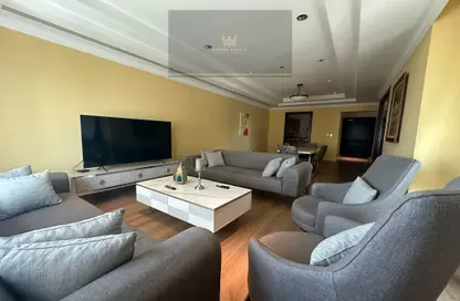 Apartment - 2 Bedrooms - 3 Bathrooms for rent in West Porto Drive - Porto Arabia - The Pearl Island - Doha