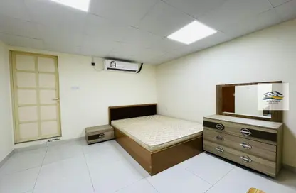 Apartment - 1 Bathroom for rent in Al Aziziyah - Al Aziziyah - Doha