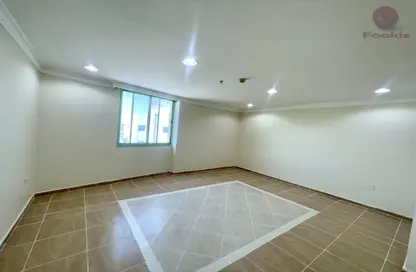 Bulk Rent Units - Studio - 3 Bathrooms for rent in Old Al Ghanim - Al Ghanim - Doha