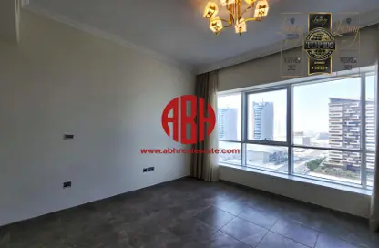 Apartment - 2 Bedrooms - 2 Bathrooms for rent in Marina Tower 23 - Marina District - Lusail