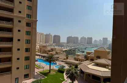 Apartment - 2 Bedrooms - 3 Bathrooms for rent in Tower 8 - Porto Arabia - The Pearl Island - Doha