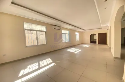 Villa - 5 Bedrooms - 5 Bathrooms for rent in Al Thumama - Al Thumama - Doha