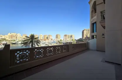 Townhouse - 1 Bedroom - 2 Bathrooms for rent in Tower 7 (Ferrari Tower) - Porto Arabia - The Pearl Island - Doha