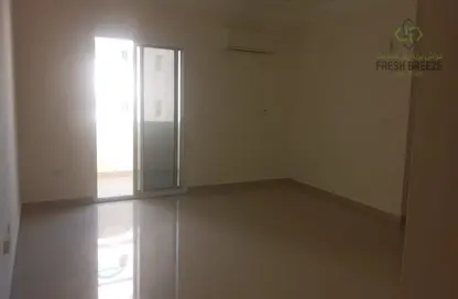 Apartment - 3 Bedrooms - 4 Bathrooms for rent in Umm Ghuwalina - Umm Ghuwailina - Doha