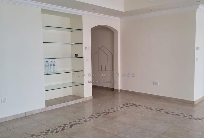 Apartment - 3 Bedrooms - 4 Bathrooms for sale in East Porto Drive - Porto Arabia - The Pearl Island - Doha