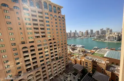 Apartment - 1 Bedroom - 2 Bathrooms for rent in West Porto Drive - Porto Arabia - The Pearl Island - Doha