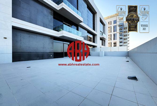 Apartment - 3 Bedrooms - 4 Bathrooms for rent in Marina Residence 16 - Marina District - Lusail