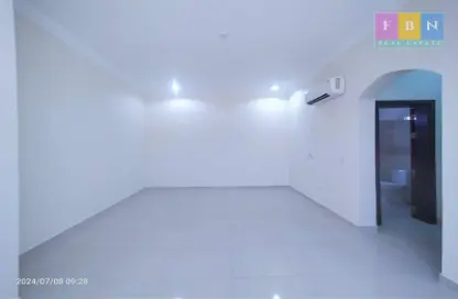 Apartment - 1 Bathroom for rent in Umm Salal Ali - Umm Salal Ali - Doha