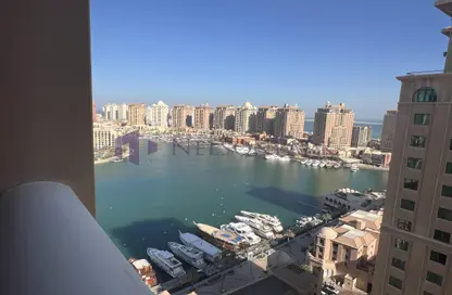 Apartment - 1 Bedroom - 2 Bathrooms for rent in Tower 3 - Porto Arabia - The Pearl Island - Doha