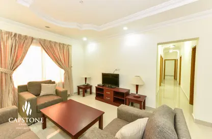 Apartment - 3 Bedrooms - 2 Bathrooms for rent in Al Sadd Road - Al Sadd - Doha