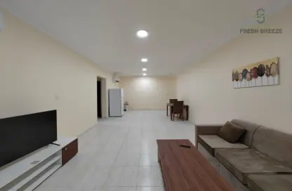 Apartment - 1 Bedroom - 1 Bathroom for rent in Umm Ghuwailina - Doha