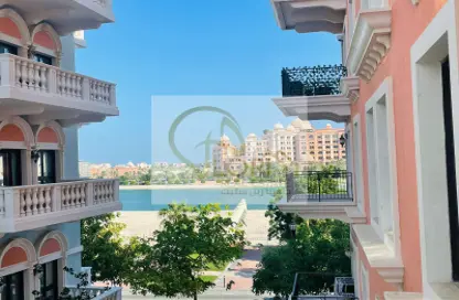 Apartment - 2 Bedrooms - 3 Bathrooms for rent in Murano - Qanat Quartier - The Pearl Island - Doha