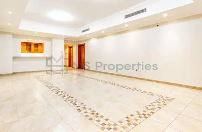 Apartment - 1 Bedroom - 2 Bathrooms for rent in West Porto Drive - Porto Arabia - The Pearl Island - Doha