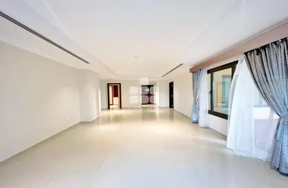 Apartment - 1 Bedroom - 2 Bathrooms for rent in Tower 15 - Porto Arabia - The Pearl Island - Doha