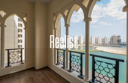 Apartment - 2 Bedrooms - 4 Bathrooms for sale in Viva West - Viva Bahriyah - The Pearl Island - Doha