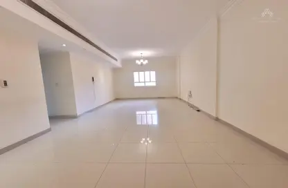 Apartment - 3 Bedrooms - 3 Bathrooms for rent in Al Mansoura - Al Mansoura - Doha