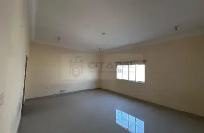 Apartment - 6 Bedrooms - 4 Bathrooms for rent in Ain Khaled - Ain Khaled - Doha