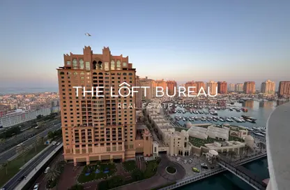 Apartment - 2 Bedrooms - 3 Bathrooms for rent in Sabban Towers - Porto Arabia - The Pearl Island - Doha