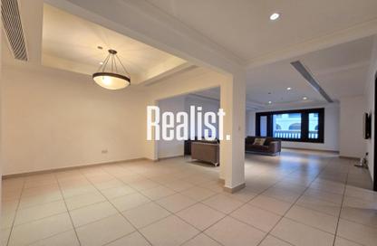 Apartment - 1 Bedroom - 2 Bathrooms for sale in West Porto Drive - Porto Arabia - The Pearl Island - Doha