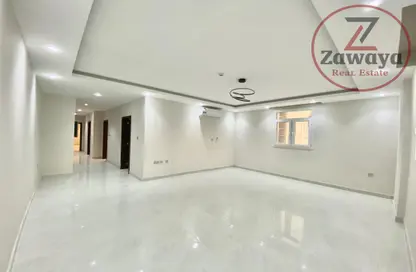 شقة - 2 غرف نوم - 2 حمامات للايجار في شارع البنوك - مشيرب - الدوحة