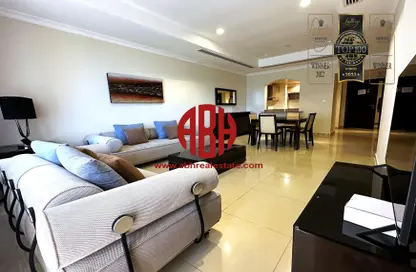 Apartment - 1 Bedroom - 2 Bathrooms for rent in Tower 14 - Porto Arabia - The Pearl Island - Doha