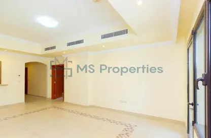 Apartment - 1 Bedroom - 2 Bathrooms for rent in East Porto Drive - Porto Arabia - The Pearl Island - Doha